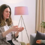 Screen Time and Mental Health: Finding the Right Balance for Teens in the Digital Age